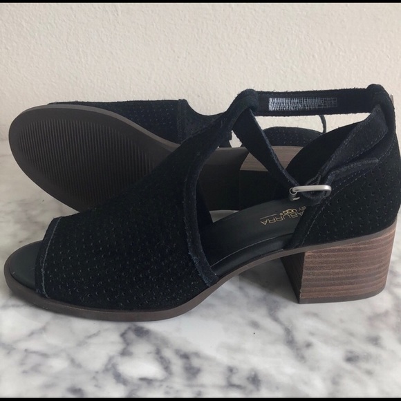 Koolaburra by UGG Perforated Suede Heeled Sandals - Picture 4 of 5